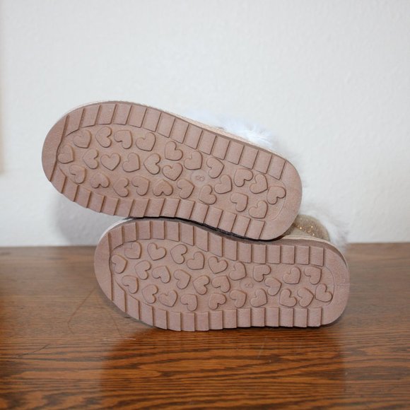 Girls Toddler Sparkly Gold Winter Boots Fuzzy Fashionable Snow Boot Kids Size 8 - Picture 7 of 8